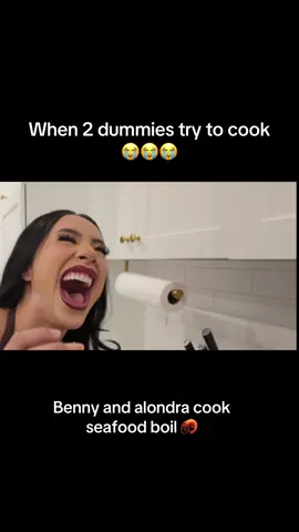 A post by @alondradessyyy on TikTok caption: LMAOOOO 😭 you know where to find the rest of the vid 😭  #alondradessy #fyp #seafoodboil 