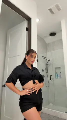 A post by @karladelatorre97 on TikTok caption: Ya extrañaba hacer balesitos aún que no los baile bien 🤍