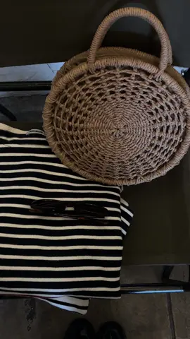 A post by @izabellaalvarez on TikTok caption: summer with @Ann Taylor  #anntaylor #summer #losangeles 