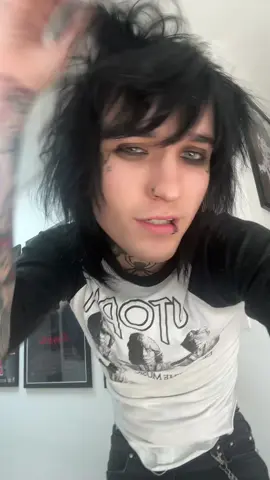 A post by @johnnieguilbertreal on TikTok
