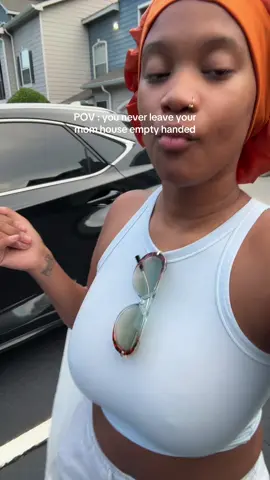 A post by @nikijayy7 on TikTok caption: THANGGGGYAAAAAA 🤏🏾😂