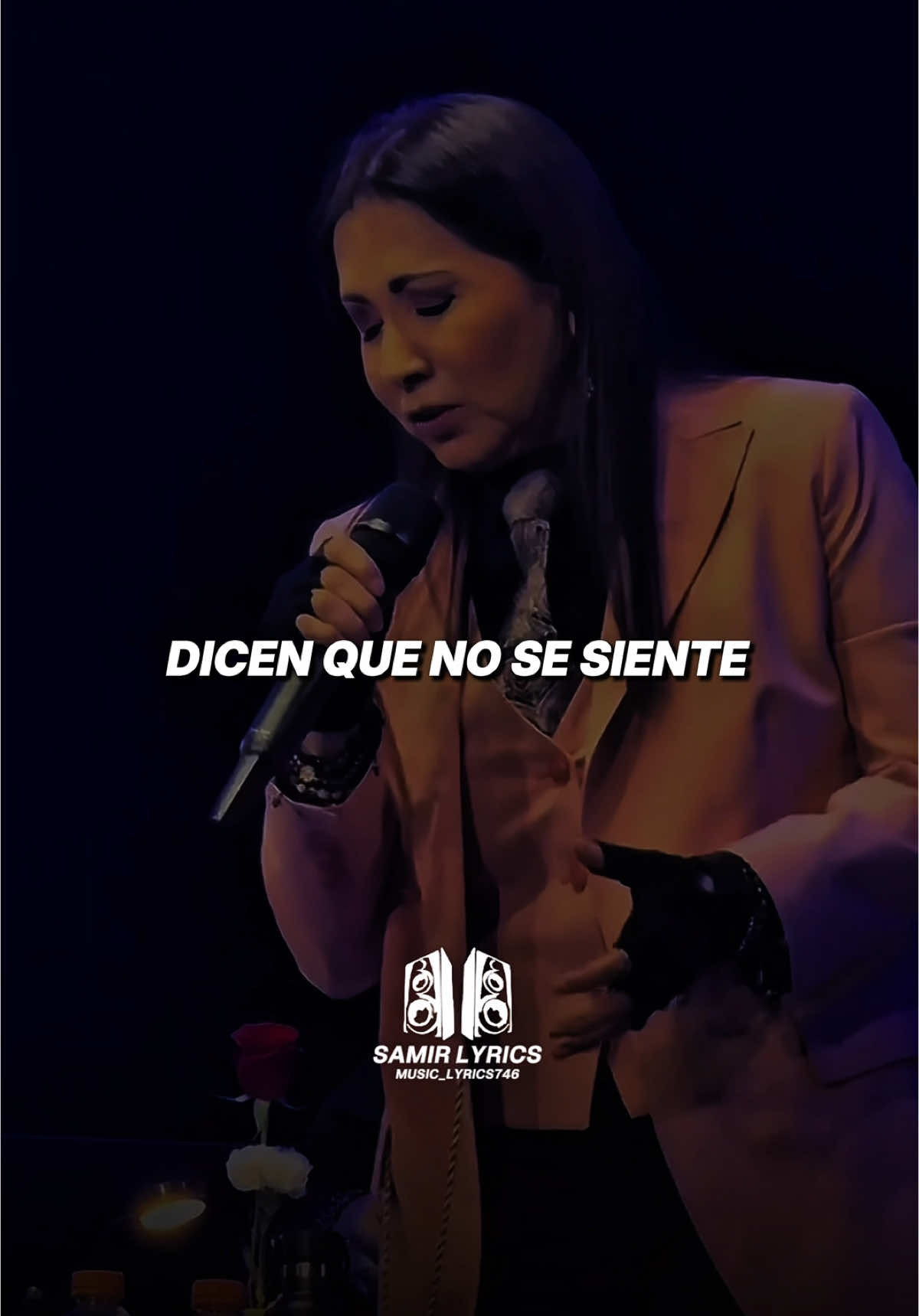 A post by @music_lyrics746 on TikTok caption: Dile a quien te lo dijo que se despida… #anagabriel #ladespedida #rolas #parati #fyp 