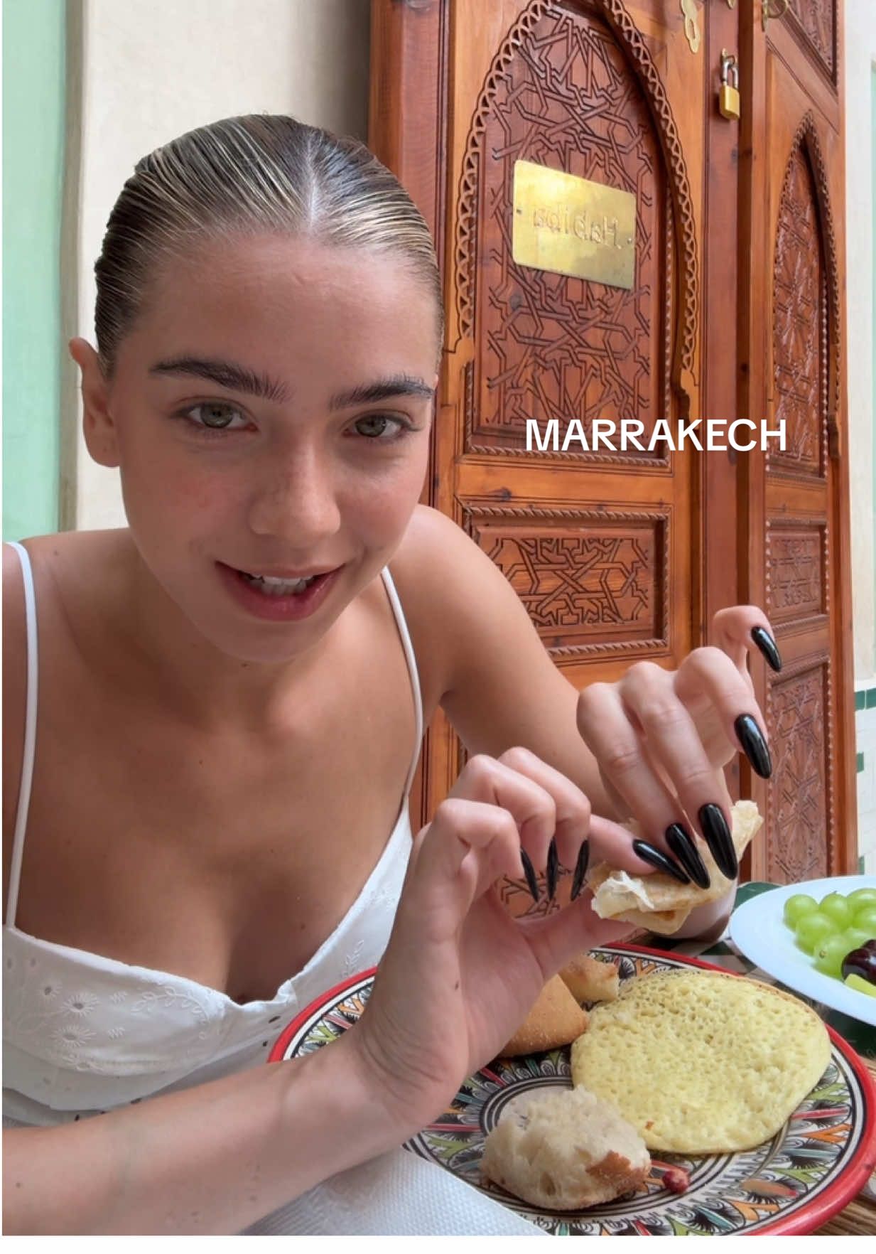 A post by @alessialanza on TikTok caption: Colazione a Marrakech con la Bella Gazzella 