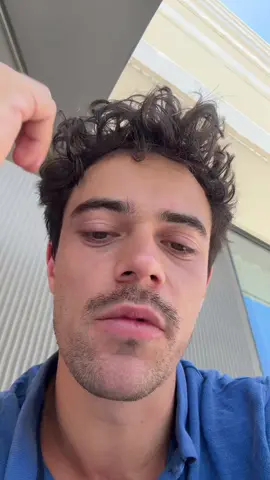 A post by @olivermillsn on TikTok caption: They’re such a fantastic band it makes me sick #the1975 #mattyhealy1975 