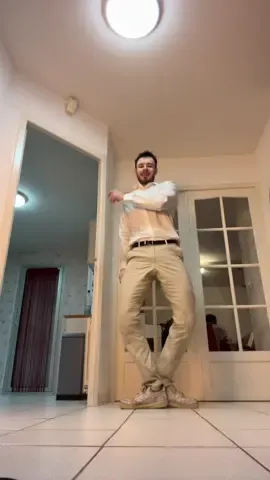 A post by @hugo.hilaire on TikTok caption: My fav song 🎶 (Dc : Michael Jackson)