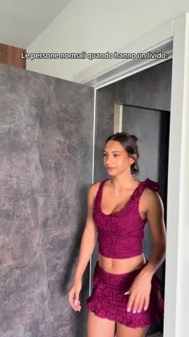 A post by @giuliaottorini on TikTok caption: #relatable 