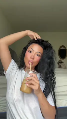 A post by @__kaylinaeileen on TikTok caption: GRWM #grwm #makeup 
