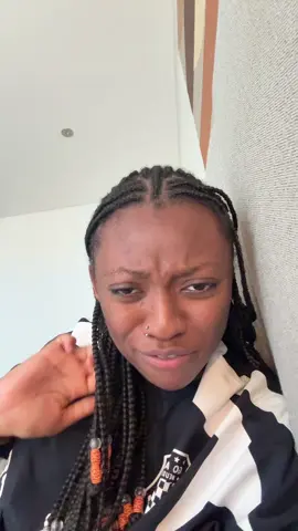 A post by @naimadasilva on TikTok caption: Das Crazy 