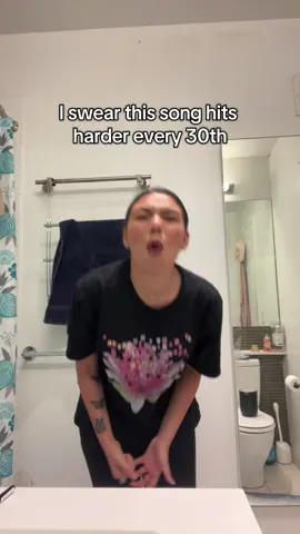 A post by @yourgirl.adalia on TikTok caption: @BILLIE EILISH #billiefan #billieeilish #the30th  #fypシ 