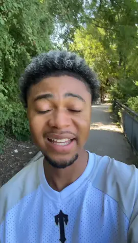 A post by @brooklyn_oy on TikTok caption: Was macht man in so einer Situation 