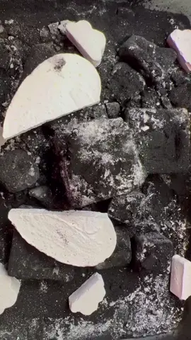 A post by @reeves.asmr on TikTok caption: #gymchalkasmr #reevesasmr #fyp #asmr #gymchalk 