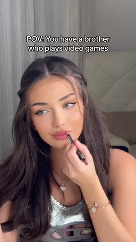 A post by @andreea_bostanica on TikTok caption: 🥲