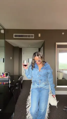 A post by @nayaloyden4 on TikTok caption: Idk guys; the Levi jeans turned me into a new person 🤩🤩 who is sheeeeeee😂 thanks to my cousin for these jeans. He did amazing in so little time. 