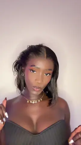 A post by @lunede12h on TikTok caption: ❤️