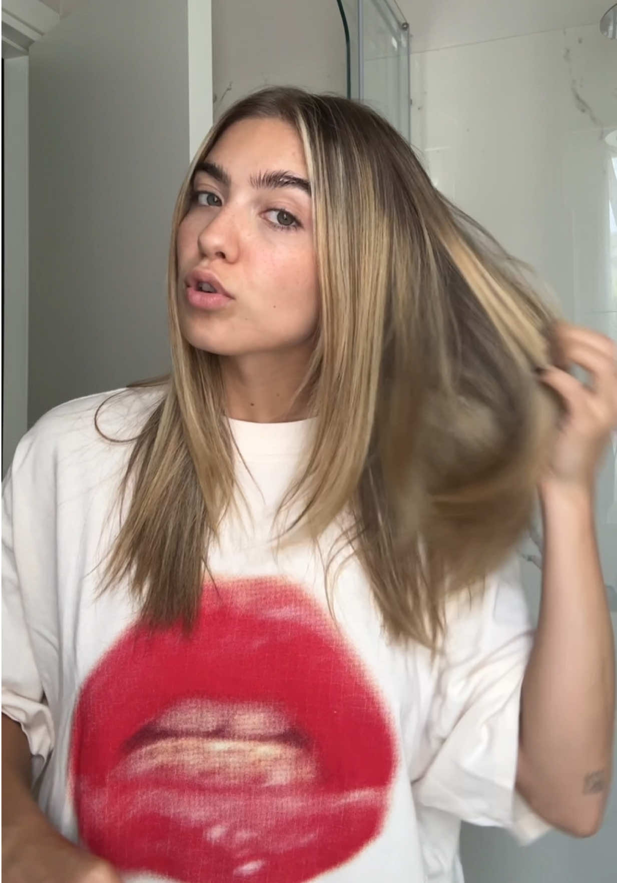 A post by @alessialanza on TikTok caption: I tuoi capelli a settembre mi ringrazieranno se userai la maschera METAL DETOX di @L’Oréal Professionnel #metaldetox #adv #haircare 