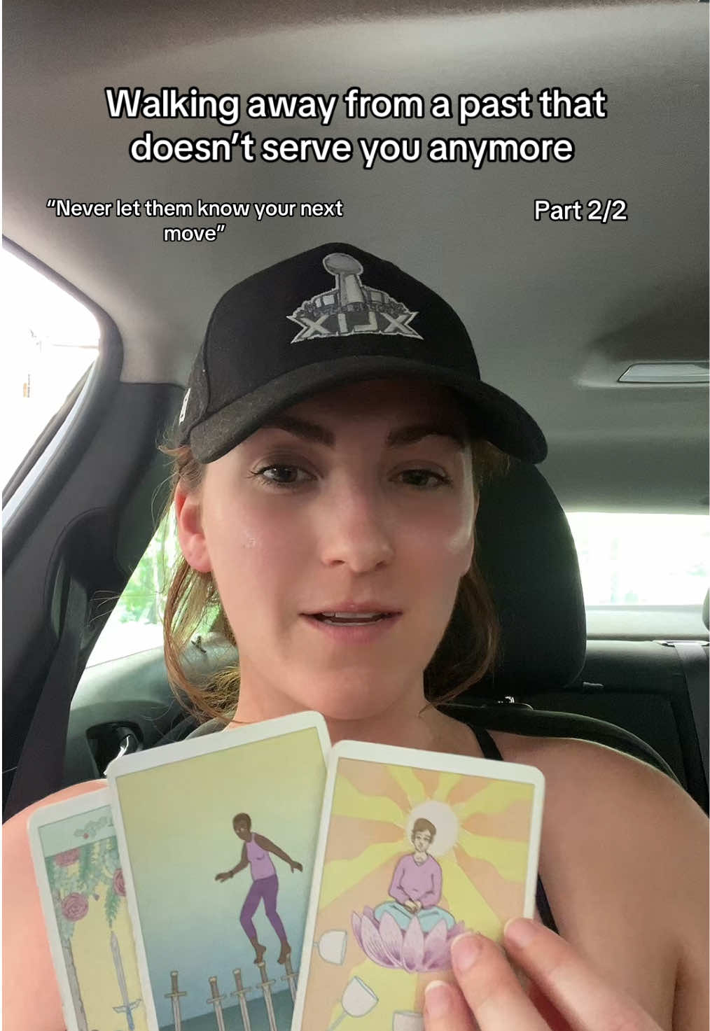 A post by @itsnicolejarosz on TikTok caption: I will never dm you for readings❤️ beware of scammers pretending to be me