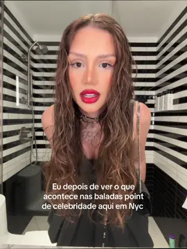 A post by @vivi on TikTok caption: Pensando em contar minha experiência kkkkkk 💩🥲 #thebox 