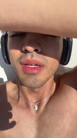 A post by @avila.carloss on TikTok caption: #brenda #robelo #chismosos