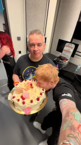 A post by @edsheeran on TikTok caption: Day in the life