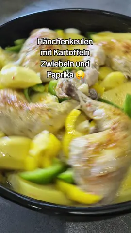 A post by @bosnien_cooking on TikTok caption: #balkan 🍗🫑🥔🧅 #hähnchenkeulen #balkantiktok #foruyou #balkanfood #vegeta  #balkantiktok #deutschland#paprika  #easyrecipe #foodies #symplytessy 
