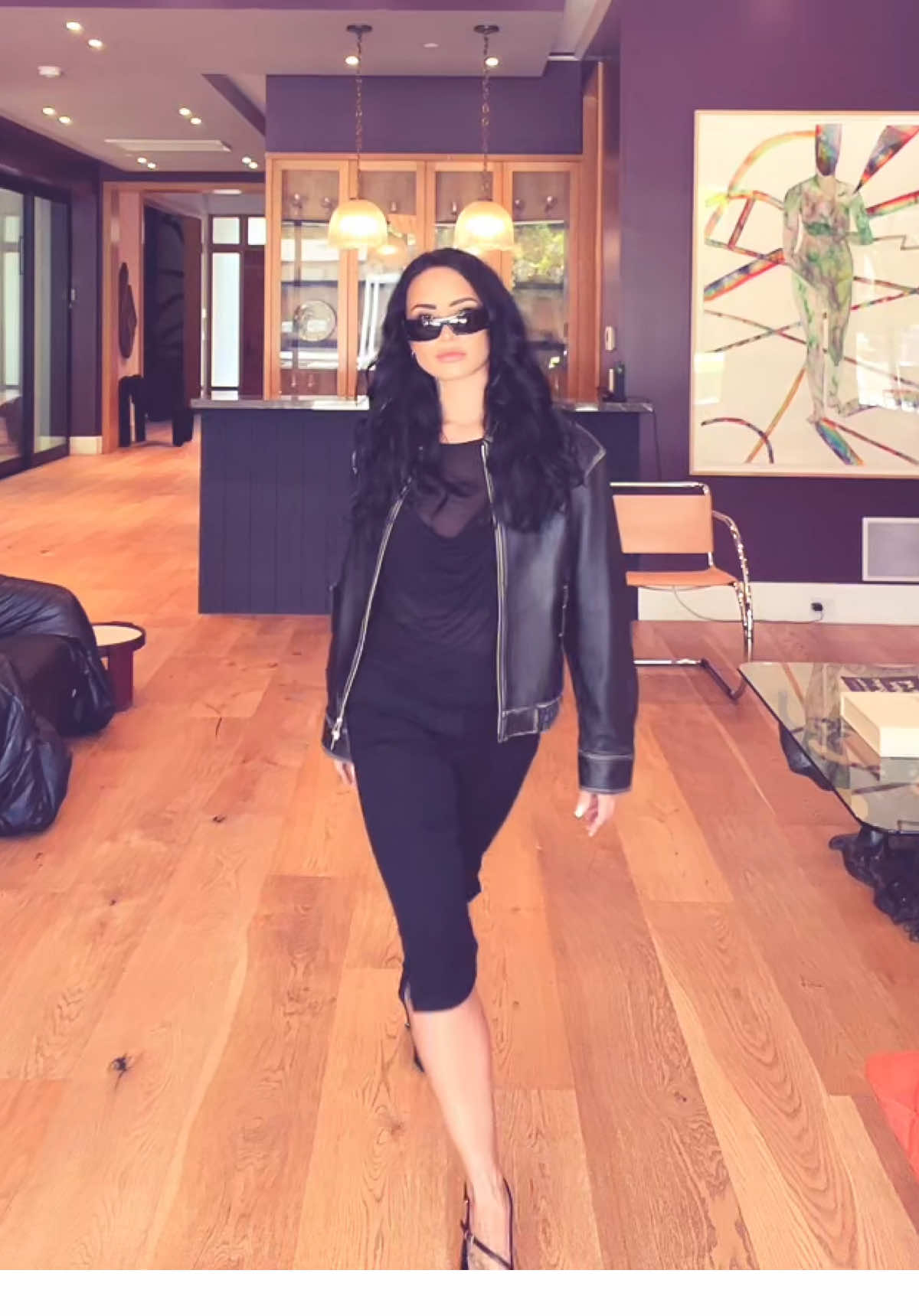 A post by @ddlovato on TikTok caption: ⭐️⭐️⭐️