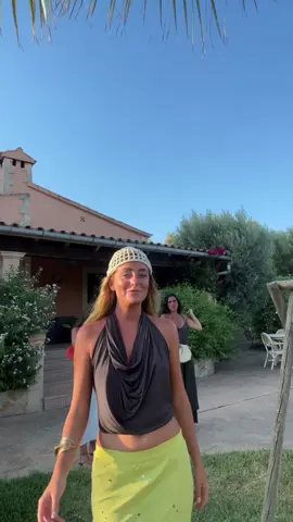 A post by @nataliaxprr on TikTok caption: solo quiero ser una moderna 