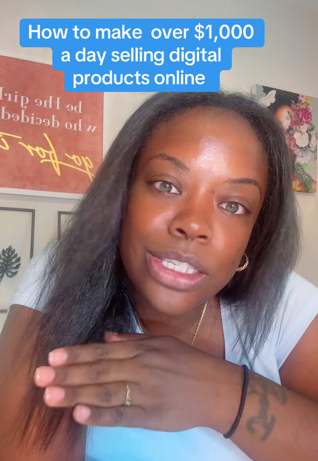 A post by @bellahroze on TikTok caption: How to make over $1000 a day selling digital products online  ##creatorsearchinsights##digitalmarketingmom##digitalproductstosell##digitalproductsforbeginners
