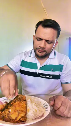 A post by @smart_sylheti on TikTok caption: টেংগা ইলিশের মুকি 😂#promomakanliburan #foryou #bdtiktokofficial #Bangladesh #smartsylheti #husbendandwife 