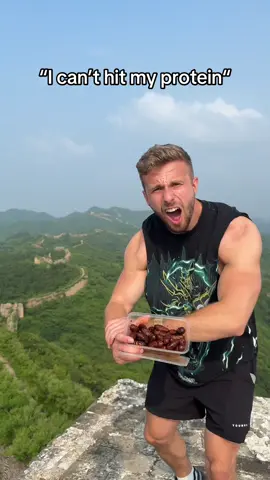 A post by @kaisheps on TikTok caption: 200g of silkworms for protein 