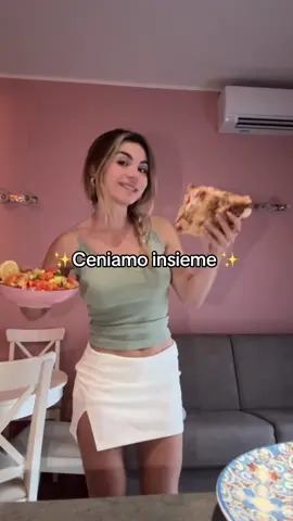 A post by @lucrezia_cardini on TikTok caption: Vi aspetto in live 🫶seguimi su ig lucrezia_cardini_pt 💕 #cenaconlulu #ceniamoinsieme #alimentazione #stiledivitasano 