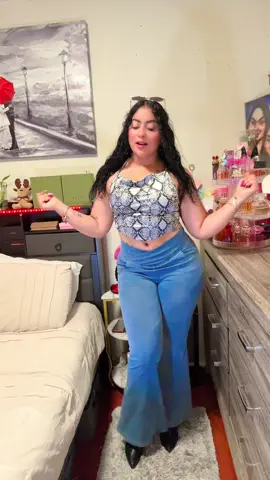A post by @wendycordova22 on TikTok caption: Ameeee el pantalón ❤️😍