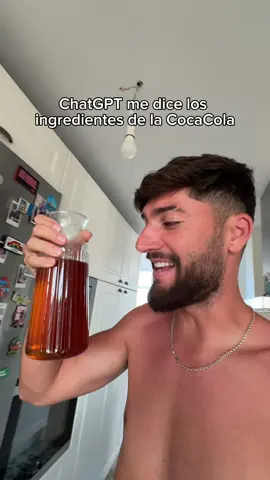 A post by @carliyoelnervio on TikTok caption: Es oficial acabo de crear la LiyoCola #carliyoelnervio 