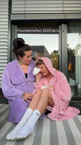 A post by @twenty4tim on TikTok caption: Heutzutage findet man richtig schnell neue Freunde 🤣 #fy #viral #comedy #freunde 