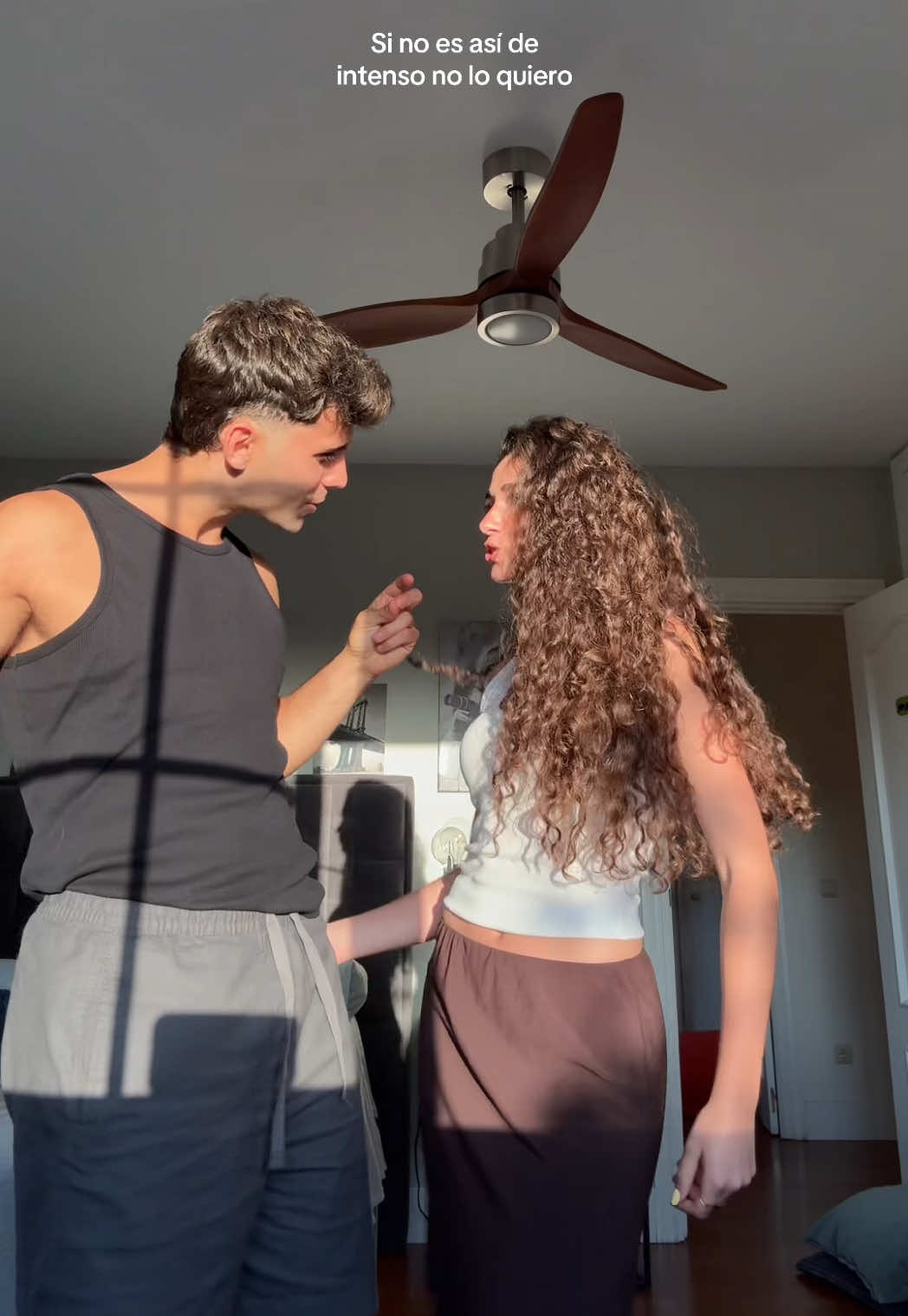 A post by @alejandrdiazz on TikTok caption: no me he mareado de milagro