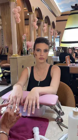 A post by @ on TikTok caption: Con el NUEVO Colorfix Barra de @ésika evito salir toda embarrada 🤣 NSOC33359-24CO #Publicidad#Paidpartnership Saludesbelleza-2415112002D00092 Lea la etiqueta del producto antes de su uso 