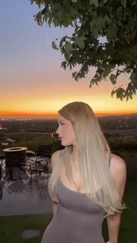 A post by @carolcastromx on TikTok