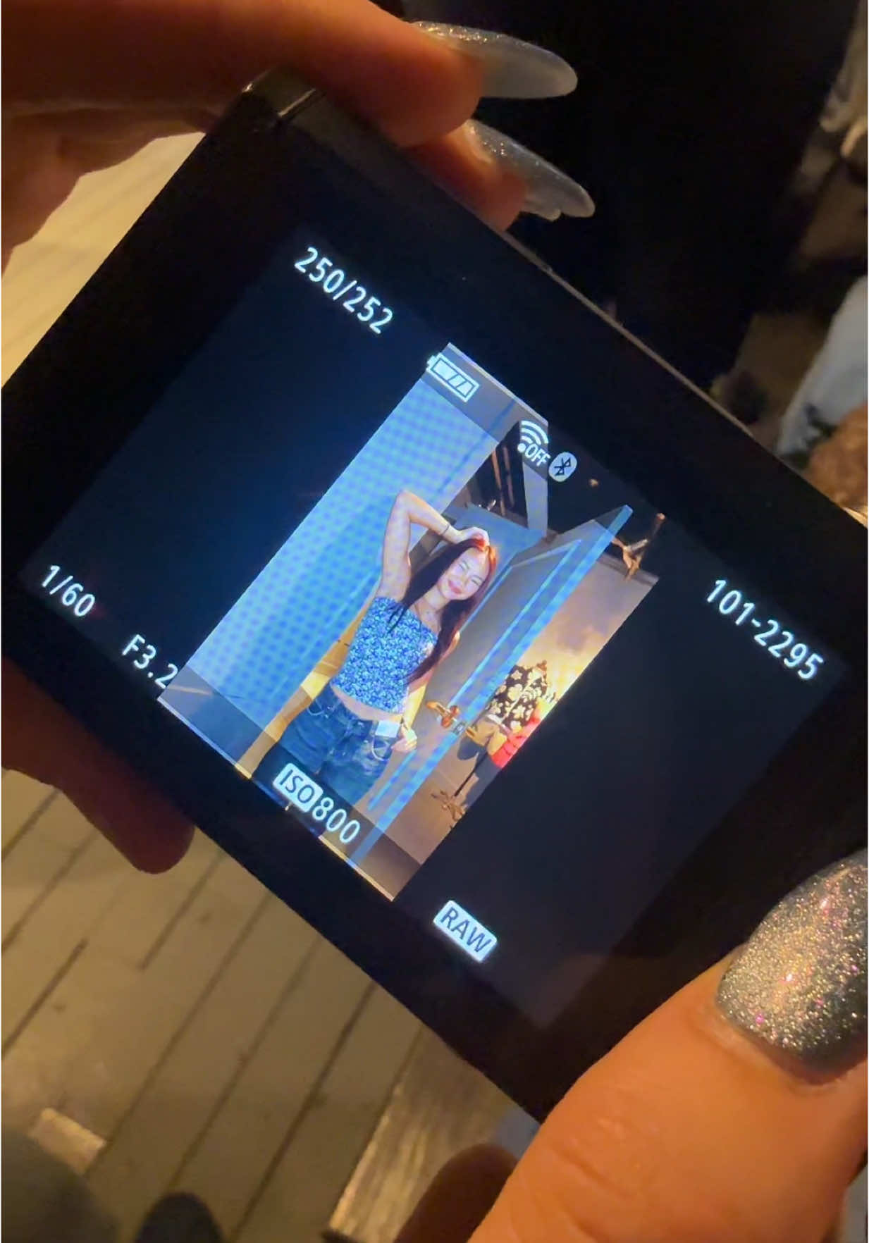 A post by @sanguyenn on TikTok caption: Shopping vlog @hollister #hollisterpartner