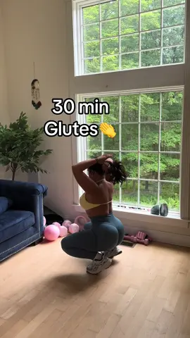 A post by @getfitwithjulia on TikTok caption: Let’s grow those glutes 💪🏻 I’m using 10lbs to demo so I don’t over train. But you need to choose a weight that’s not too heavy or too light. Those last 3-5reps should be super challenging! If you want to grow that muscle you need to train like that 👏👏  Save for later Queen 😘
