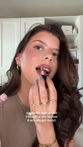 A post by @elainamich on TikTok caption: It’s the little girly things in life 👄✨ #makeup #grwm #hair #girlythings #lipgloss #makeuptutorial #haircare #selfcare #shopping #hairtok #relatable #girly #selflove 
