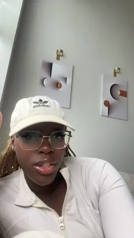 A post by @itsgurubennny on TikTok caption: #fy #fyp 