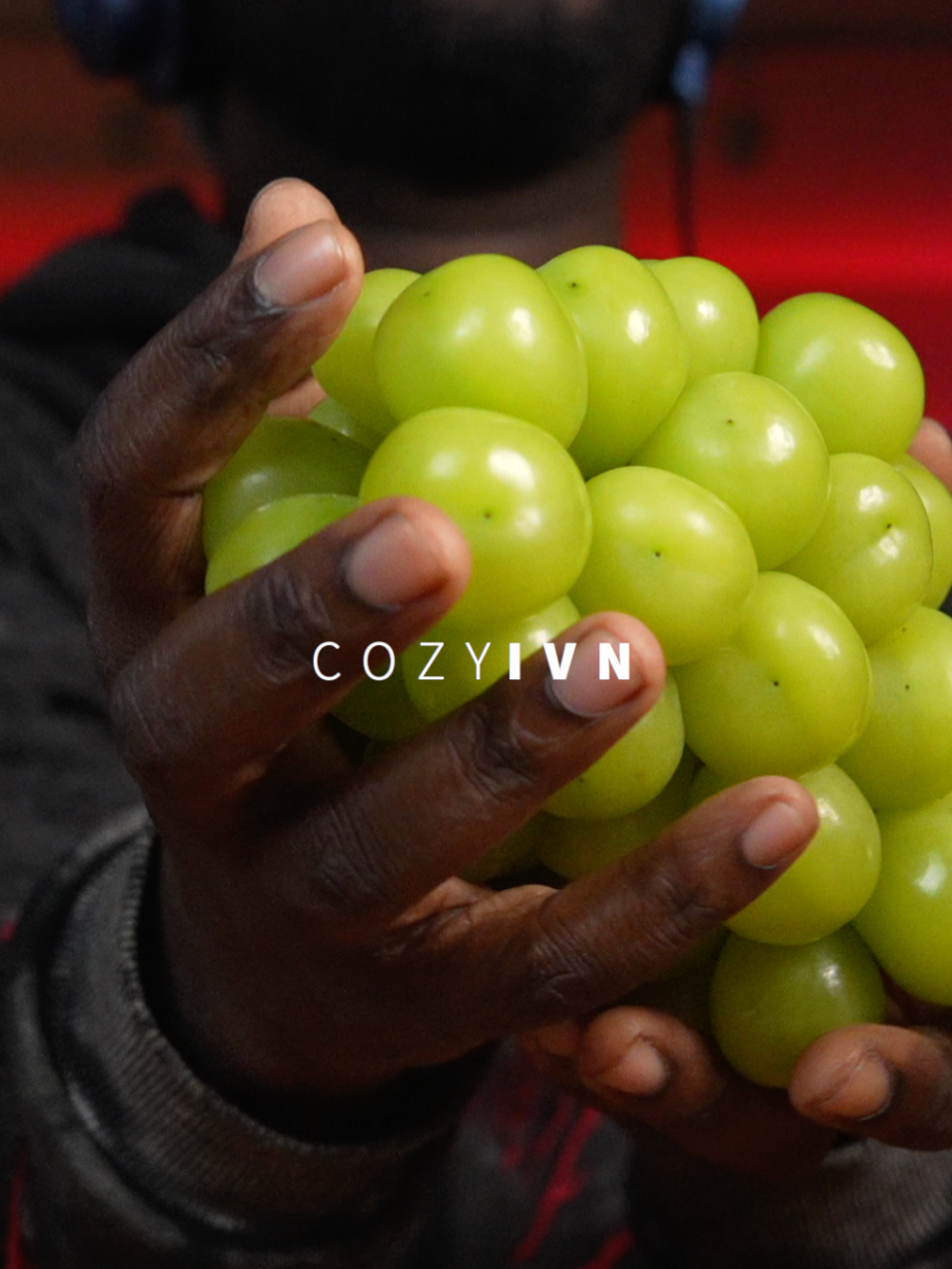 A post by @cozyivn on TikTok caption: Ooooooo #RAMFAM let's eat some juicy #grapes and make them better!!! #Satisfying #cozyivn