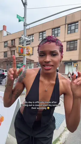 A post by @savannahhannah_ on TikTok caption: Your sign to drop that love song you wrote about them 🖤 #SavannahHannah #undergroundmusic #nycartist 