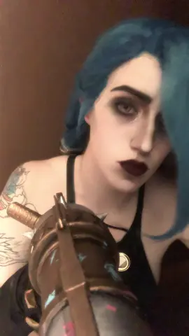 A post by @sleeplesskingcoss on TikTok caption: #jinx #jinxarcane #arcane #arcanejinx #lol #leagueoflegends 