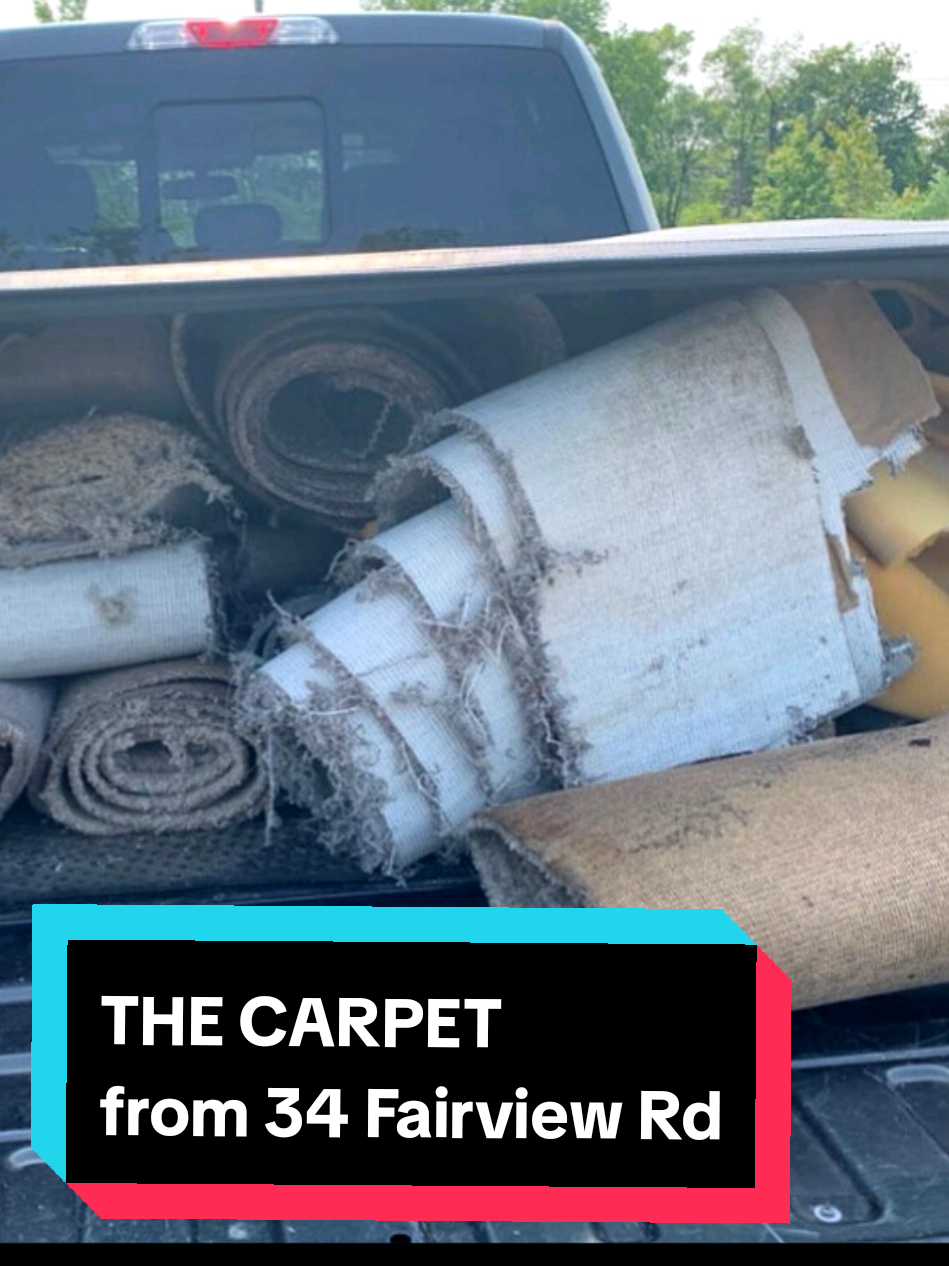 A post by @boozeybeauty on TikTok caption: BREAKING: Photo of the carpet that Karen Read has from 34 Fairview Rd has been released. in the photo you can see exactly what Read's team was able to gather from when the new owners was doing home improvements after purchasing the home from the Albert's. via process of elimination we can tell exactly where in the home the carpet is from. #KarenRead #JohnOKeefe #KarenReadTrial #justiceforjohnokeefe #BreakingNews #LegalNews #CantonMA #CrimeTok #TrueCrime #Boston #massachusetts #CourtroomDrama 