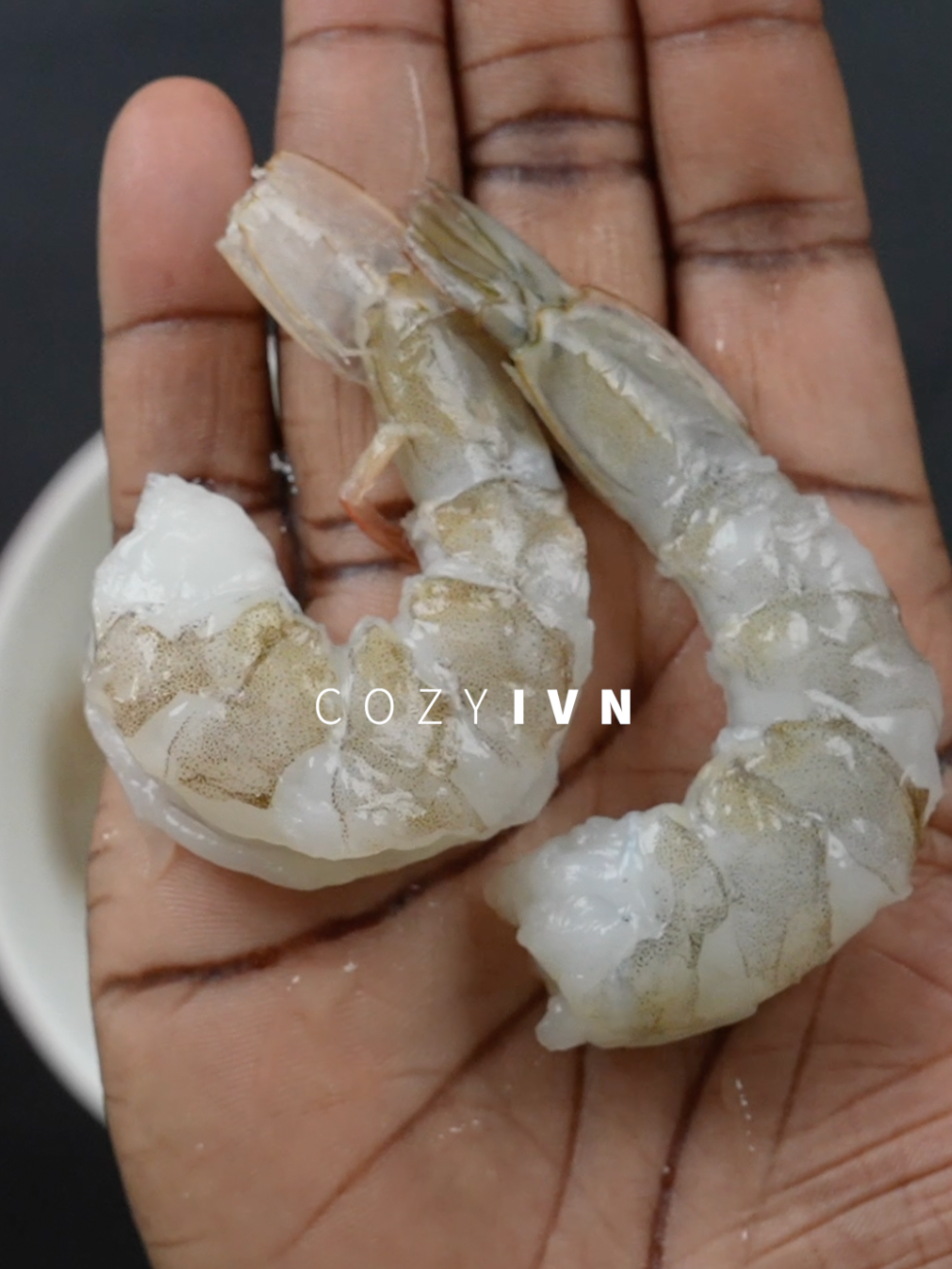 A post by @cozyivn on TikTok caption: Hello! I'm hungry so let's make some #dinner - hope you find it #Satisfying #cozyivn