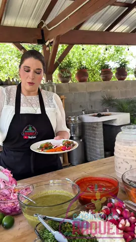 A post by @anaraquelhz on TikTok caption: Tacos de lengua y carne de res al vapor, estilo carrito de Michoacán!!😋😋🪵🔥🥰🌮❤️❤️#parati #fyp #cocinandoconraquel #michoacan 