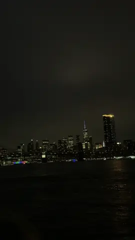 A post by @jesss_16 on TikTok caption: Visited NYC for the first time and it was unforgettable #nyc #newyork #bigapple 