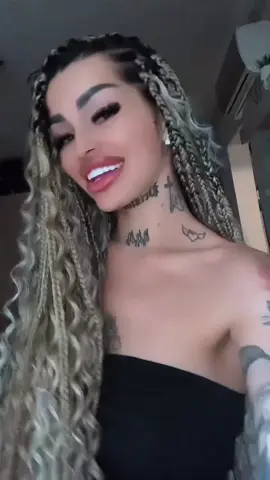 A post by @ivnmdalina on TikTok caption: #fyyyyyyyyyyyyyyyy 🤍🤎