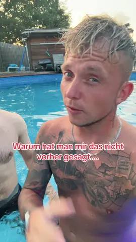 A post by @reneschmock on TikTok caption: (SchautInMeineProfilbeschreibung) #göttingen 