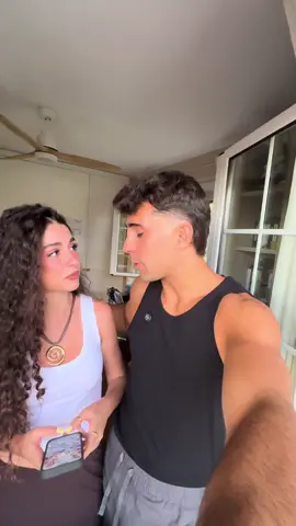 A post by @rodriinavarroo on TikTok caption: Hoy ha sido el dia jajaja le hemos hecho una cuenta en @hoppy 😂😂❤️
